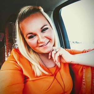 Meet your Posher, Angelica